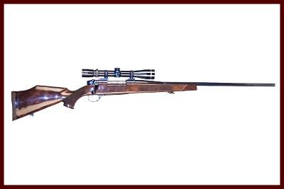 WEATHERBY MARK V DELUXE 300WBY MAG - Image 1 of 4