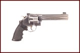 SMITH & WESSON 629-5 CLASSIC 44MAG - Image 1 of 4