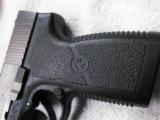 Kahr P40
.40 S&W pistol
6+1 capacity
Used - 6 of 7