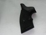 Uncle Mike's Rubber Grip Fits S&W K & L Square Butt/EXCELLEMT CONDITION!! - 3 of 6