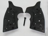 Uncle Mike's Rubber Grip Fits S&W K & L Square Butt/EXCELLEMT CONDITION!! - 5 of 6