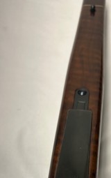 Weatherby Vanguard rifle, bolt action rifle in 30-06 caliber. Very good Condition, Made in Japan - 11 of 14