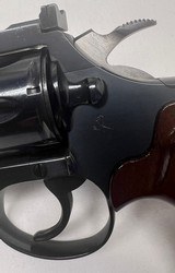 Colt Diamondback 22 Long rifle revolver. 4"BBL, This is a spectacular gun! - 5 of 12