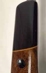 Weatherby Mark V, 7MM Wby. caliber. LEFT HANDLED, Excellent Condition, Magnificent wood, Weatherby Scope - 7 of 14