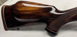Weatherby Mark V, 7MM Wby. caliber. LEFT HANDLED, Excellent Condition, Magnificent wood, Weatherby Scope - 2 of 14