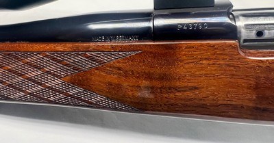 LEFT HANDED Weatherby German Mark V, in 300 Wby. Mag. caliber.  Magnificent rifle - Image 4 of 19