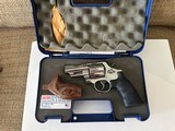 Smith and Wesson model 629 3” Rare Gem!! - 1 of 8