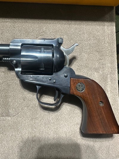 Ruger Blackhawk 3 screw conversion .357/9mm - Image 8 of 11