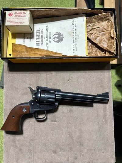 Ruger Blackhawk 3 screw conversion .357/9mm - Image 1 of 11
