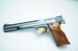Smith & Wesson Model 41 - 4 of 14