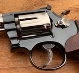 Smith & Wesson (S&W) Model 17-3 K22 Masterpiece Target revolver with Pinto finish & rosewood combat grips - 2 of 19