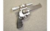 Smith&Wesson Model 629-3 Classic
.44 Magnum - 1 of 2