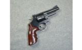 Smith&Wesson Model 25-13
.45 Colt - 1 of 2