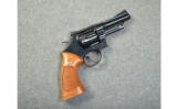 SMITH&WESSON Model
27-2
.357 Magnum - 1 of 2