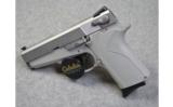 Smith&Wesson Model 3913 Lady Smith.9MM Para - 2 of 3