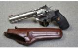 Colt Anaconda
.44 Magnum - 3 of 3