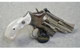 Smith & Wesson 19-3 .357 Mag 2.5 In. No Box - 1 of 2