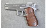 Smith&Wesson Model 639.9MM Para - 2 of 3