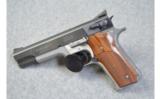 Smith&Wesson Model 745
.45 Auto - 2 of 2