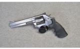 Smith&Wesson Model 686-3
.357 Magnum - 2 of 3
