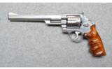 Smith&Wesson Model 629-1
.44 Mag - 2 of 2