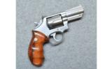 Smith&Wesson Model 66-2,357 Magnum - 1 of 2