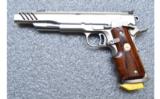 Colt MKV Series 70,45 Auto - 2 of 2