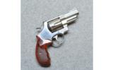 Smith&Wesson 629-6,
44 Magnum - 2 of 3
