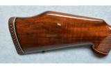 Weatherby Mark V, 300 Wby Mag - 4 of 7