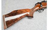 Weatherby Mark V, .257 Magnum - 5 of 8