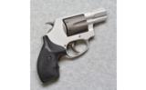 S&W 331 32 H&R Magnum - 1 of 2