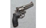 Smith & Wesson 686-6 357 Mag - 1 of 2