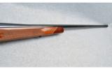 Weatherby ~ Mark V ~ .300 Weatherby Magnum - 4 of 9