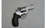 Smith and Wesson ~ 686-6 ~ .357 mag - 1 of 2