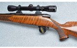Weatherby ~ Mark V ~ 300 Weatherby Magnum - 8 of 10