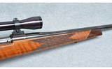 Weatherby ~ Mark V ~ 300 Weatherby Magnum - 4 of 10