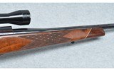 Weatherby ~ Mark V ~ 300 Weatherby Magnum - 4 of 10
