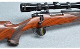 Weatherby ~ Mark V Varmintmaster ~ 22-250 Remington - 3 of 10