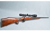 Weatherby ~ Mark V Varmintmaster ~ 22-250 Remington - 1 of 10