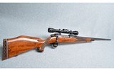 Weatherby ~ Mark V ~ 300 Weatherby Magnum - 1 of 10