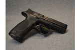 Smith & Wesson ~ M&P 40 ~ .40 S&W - 1 of 2