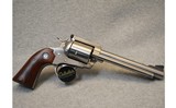 Ruger ~ New Model Super Blackhawk ~ .480 Ruger - 2 of 3