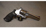 Smith & Wesson ~ 629-5 ~ .44 Magnum