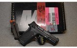 Smith & Wesson ~ M&P 380 Shield EZ M2.0 ~ .380 AUTO - 1 of 4
