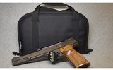 Smith & Wesson
41
.22 Long Rifle