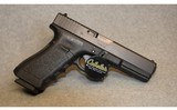 Glock ~ 22 ~ .40 S&W - 2 of 4