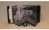 Smith & Wesson ~ M&P 40 Shield ~ .40 S&W