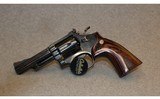 Smith & Wesson ~ 19-5 ~ .357 Magnum - 1 of 3