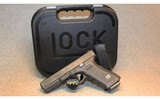 Glock ~ 22 ~ .40 S&W - 1 of 4