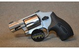 Smith & Wesson ~ 642-UC ~ .38 Special + P - 2 of 5